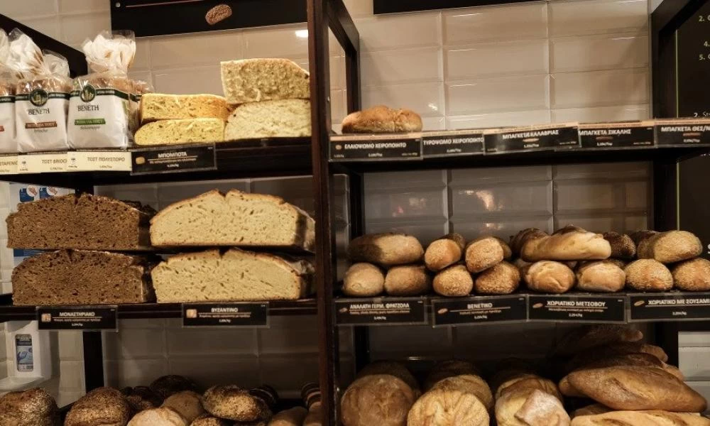 «Καμπανάκι» από την Επιτροπή Ανταγωνισμού: Καταγγελίες για ανατιμήσεις σε εστίαση και αρτοποιία